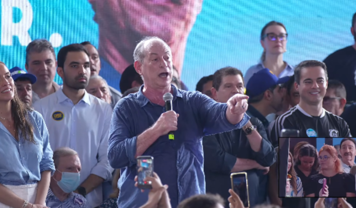 Ciro Gomes discursa durante evento de pré-campanha ao Governo do Ceará em Fortaleza, após confundir gesto de apoiador com símbolo de facção criminosa e pedir prisão durante ato político.
